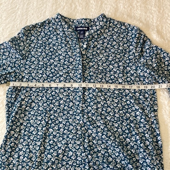 Lands’ End Cotton Flannel Teal Floral Tunic PETITE - Picture 3 of 6